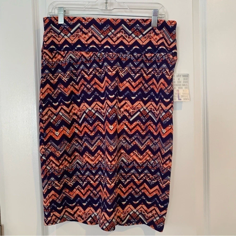 LulaRoe Cassie Chevron, Aztec or Southwest Print Pencil Skirt Size Large